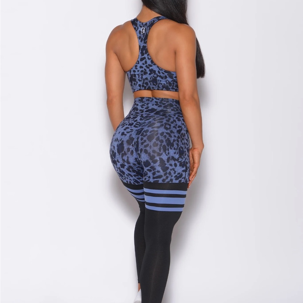 Scrunch leopard leggings with side pockets
